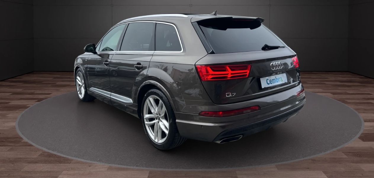 AUDI Q7 3.0 TDI quattro tiptronic